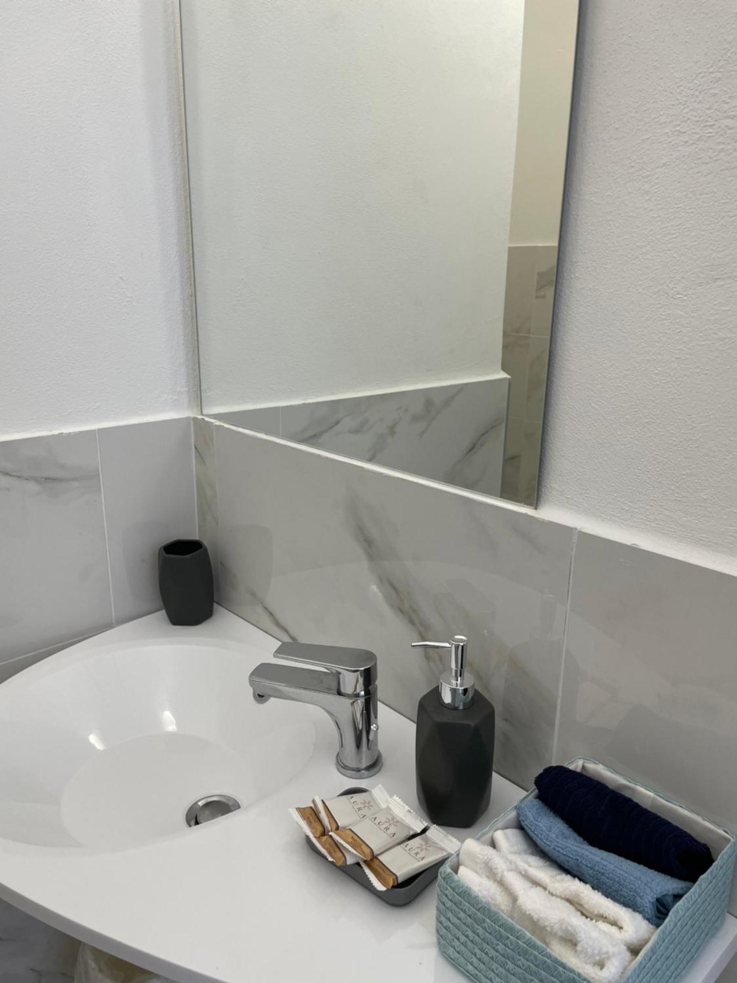 Amamare Apartments Βιαρέτζιο Δωμάτιο φωτογραφία